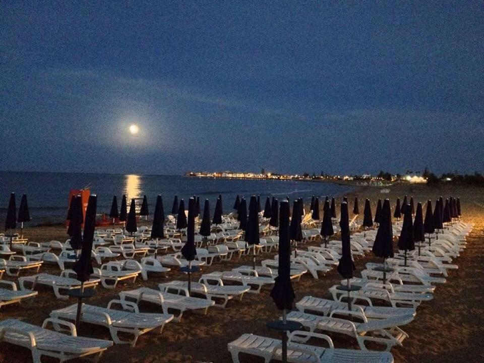 Bivani Isola Blu Marzamemi Buitenkant foto